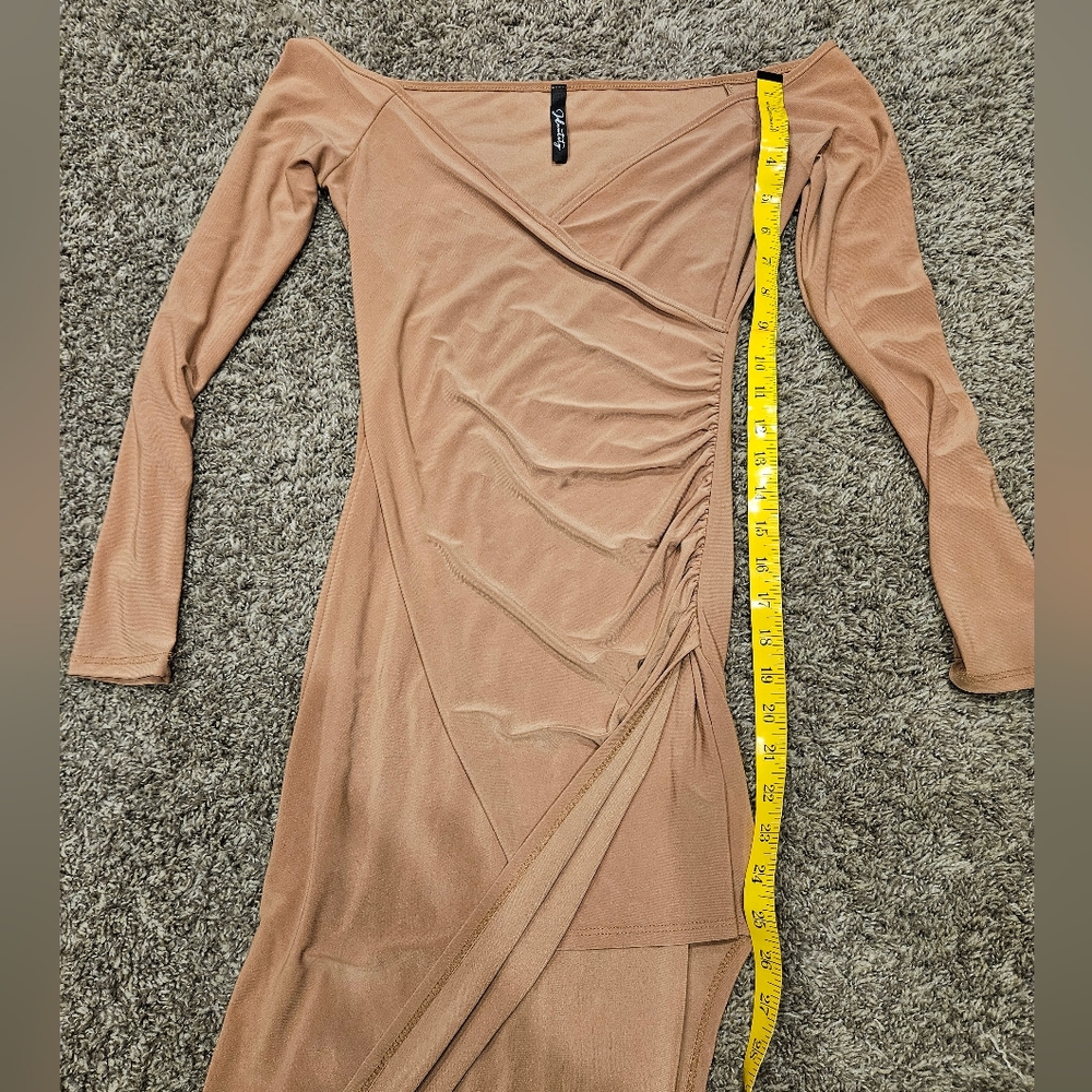 Off shoulder nude asymmetrical bodycon long sleeve neutral beige dress small
